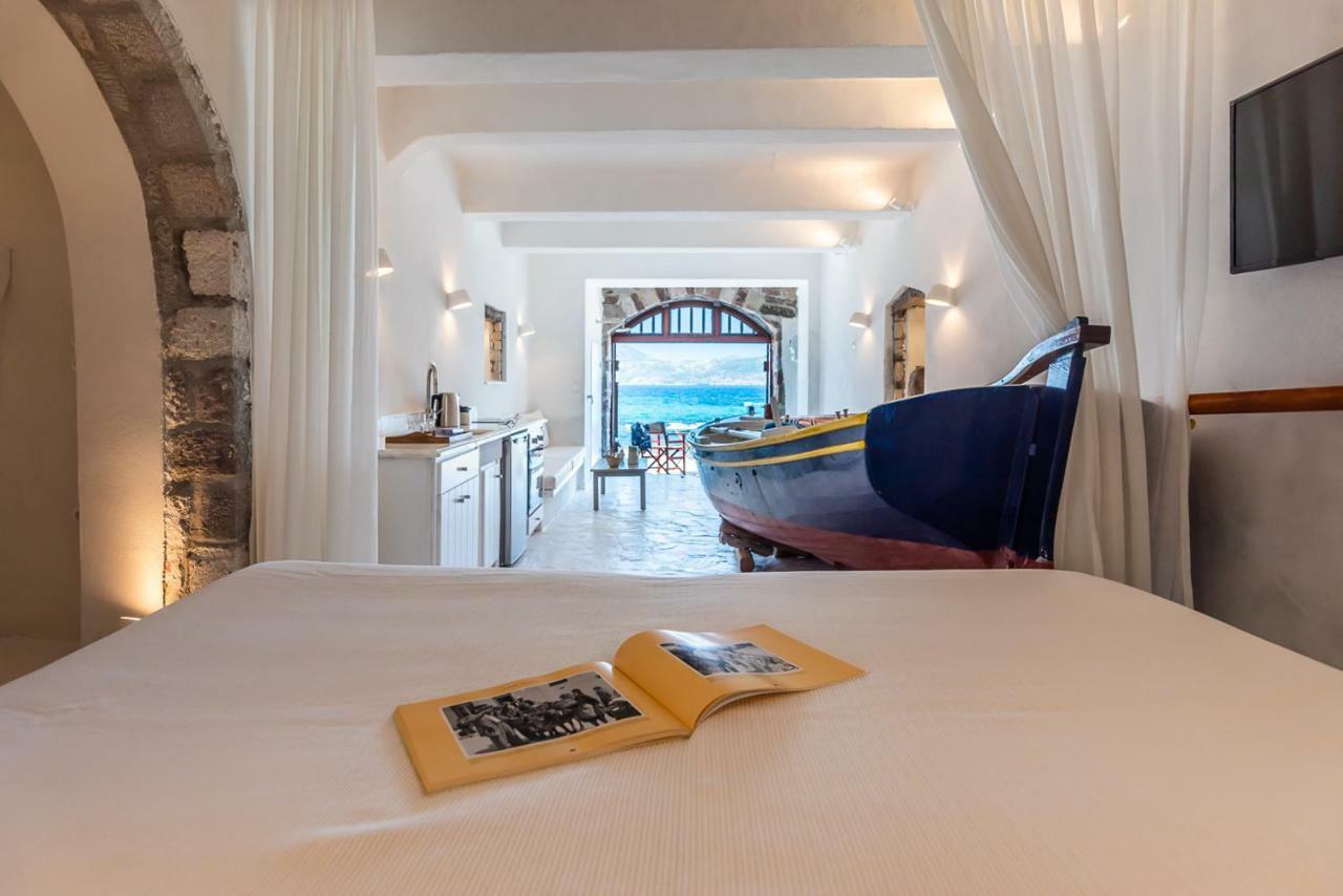 فيلا Neosikos Amazing Beach House In Milos Island Klima  المظهر الخارجي الصورة