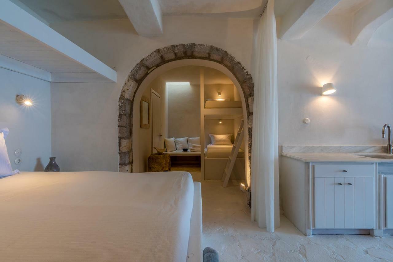 فيلا Neosikos Amazing Beach House In Milos Island Klima  المظهر الخارجي الصورة