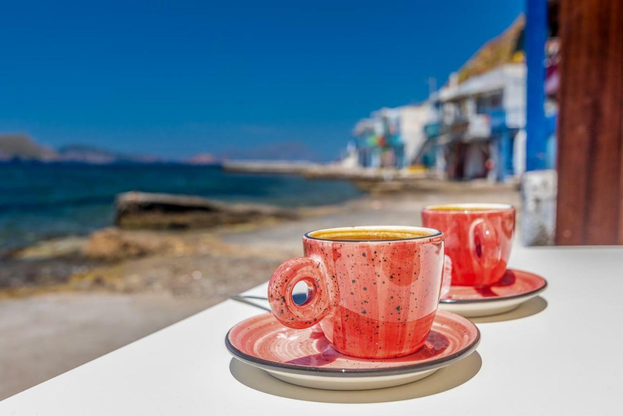 فيلا Neosikos Amazing Beach House In Milos Island Klima  المظهر الخارجي الصورة