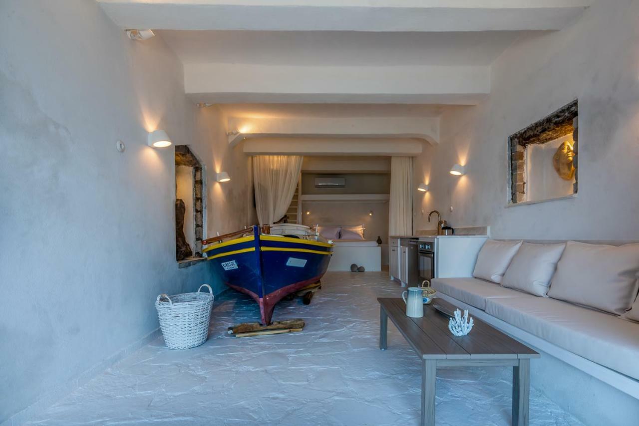 فيلا Neosikos Amazing Beach House In Milos Island Klima  المظهر الخارجي الصورة